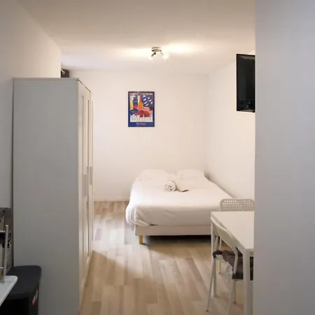 Apartamento Cozy In A Quiet Location 15th Paris