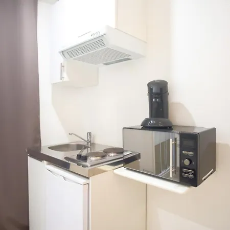 Cozy Studio In A Quiet Location Paris 15Th * Parijs